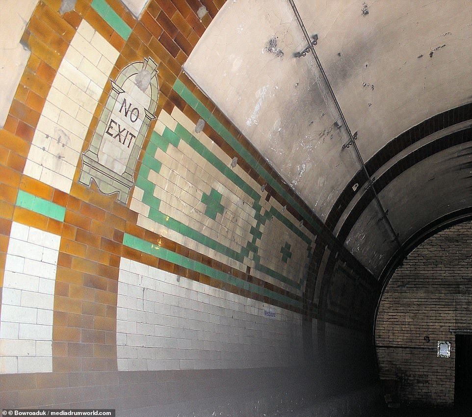 derelict subway map, carte de JDR post-apocalyptique (962×850 pixels) — battlemap pour Roll20 et Foundry VTT.